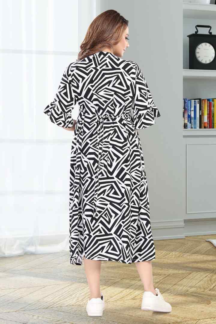 B&W Geometric Printed Maternity Dress