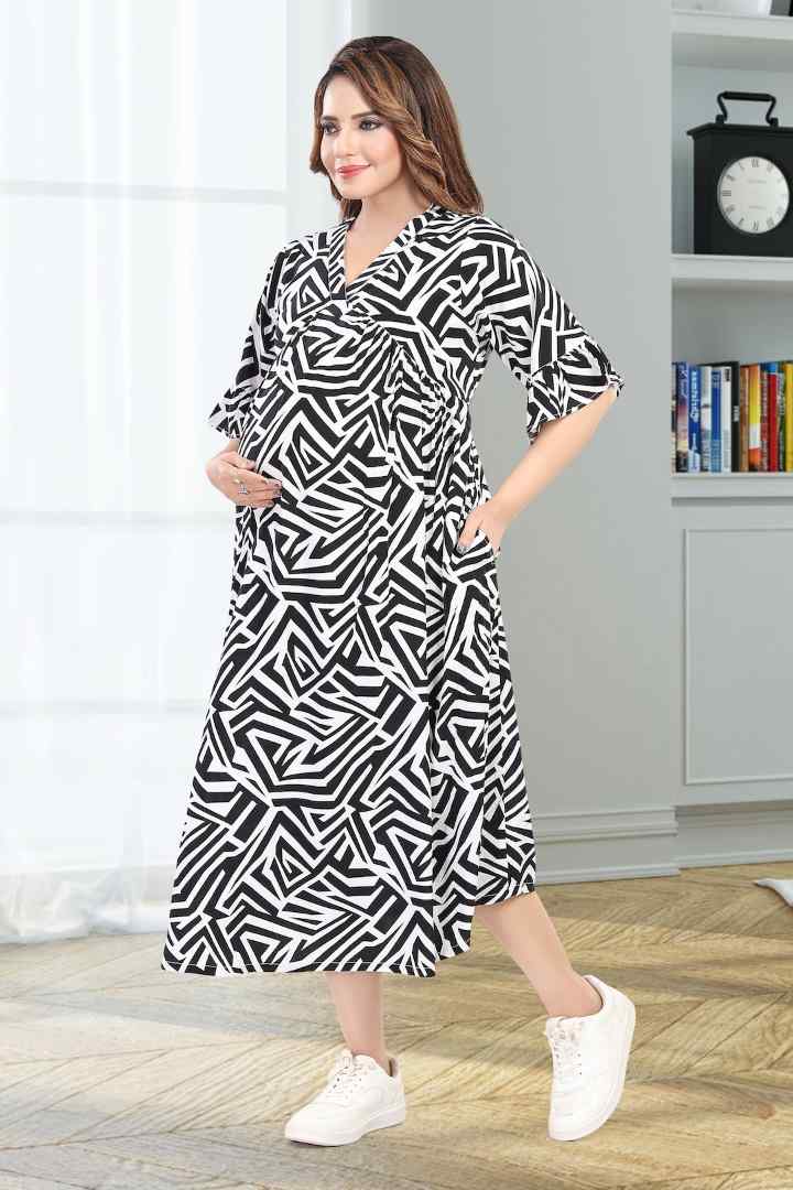 B&W Geometric Printed Maternity Dress