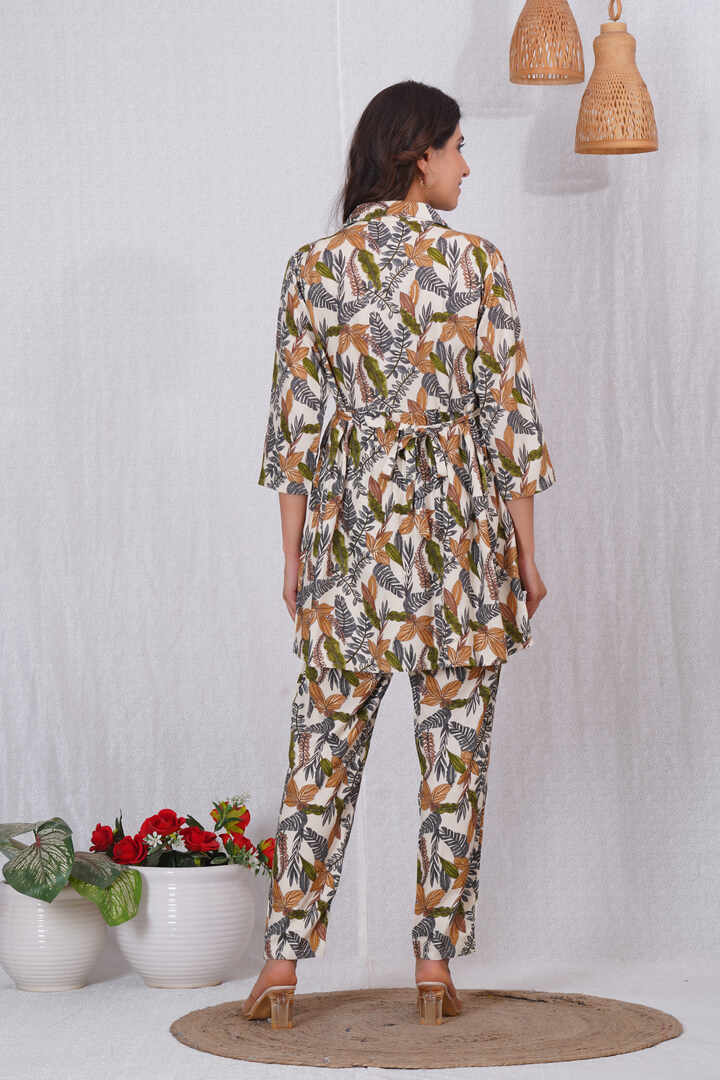 Cream Tropical Printed Feeding Set