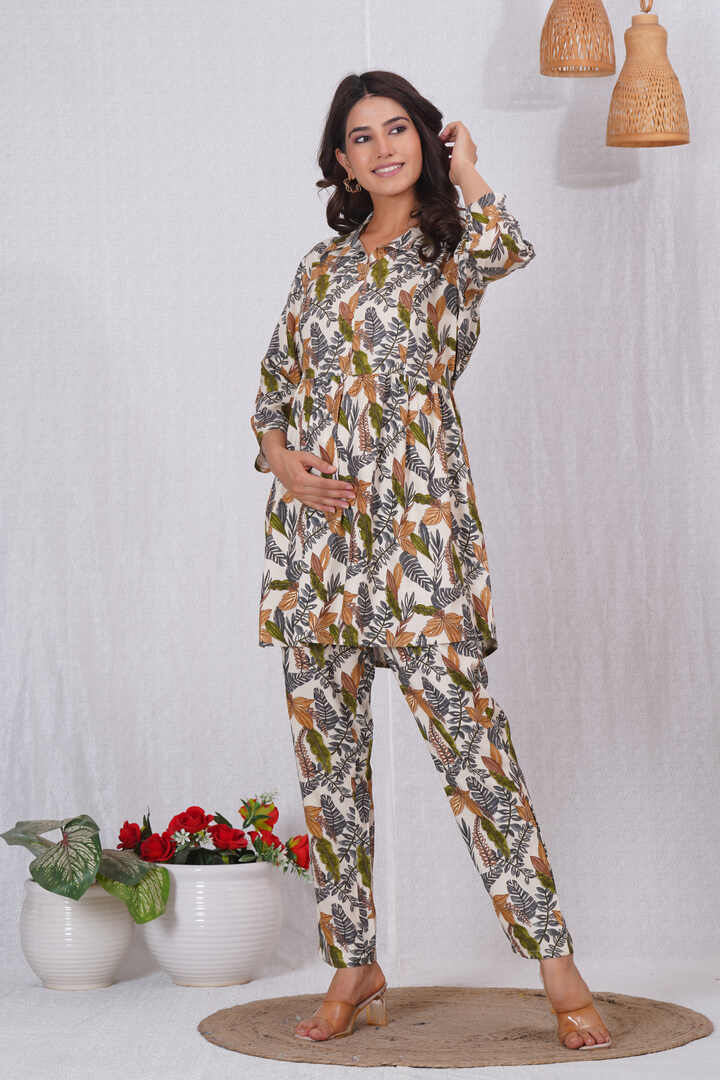 Cream Tropical Printed Feeding Set