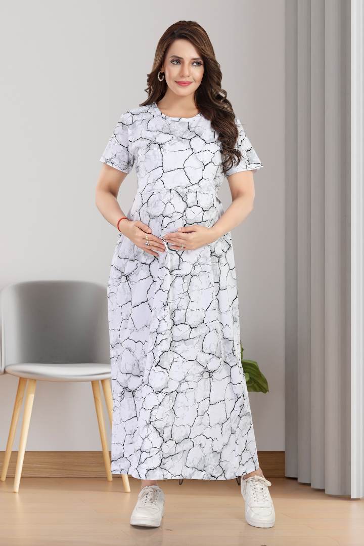 Cloudy Black Print Zipless Feeding Nightie