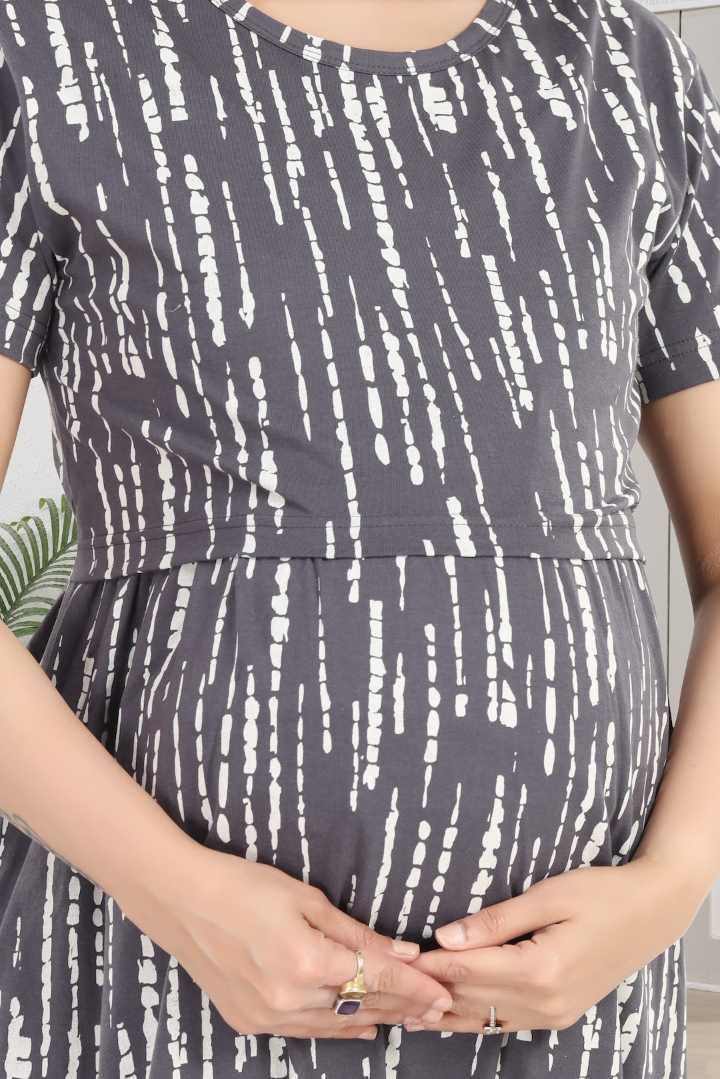 Grey Linear Print Zipless Feeding Nightie