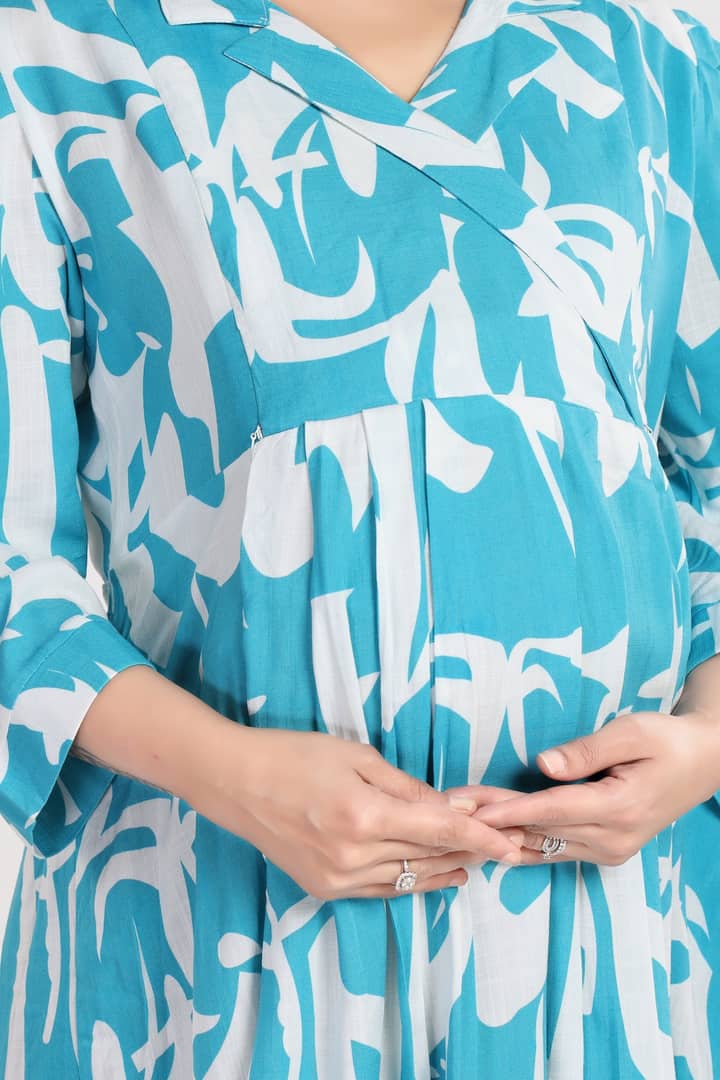 MomsBae Vivid Blue Printed Feeding Dress, neckline and print detail