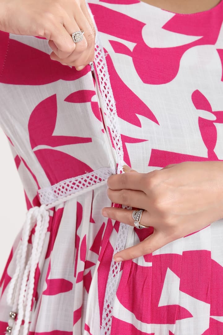 MomsBae Bubblegum Pink Printed Feeding Dress, nursing opening detail