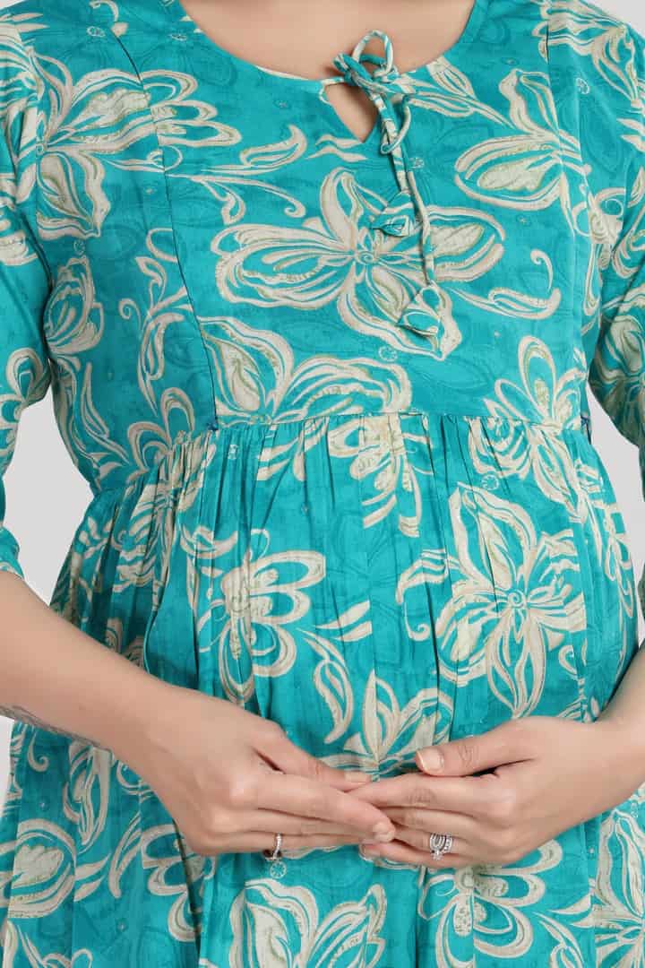 MomsBae Aquamarine Printed Feeding Dress, neckline and print detail