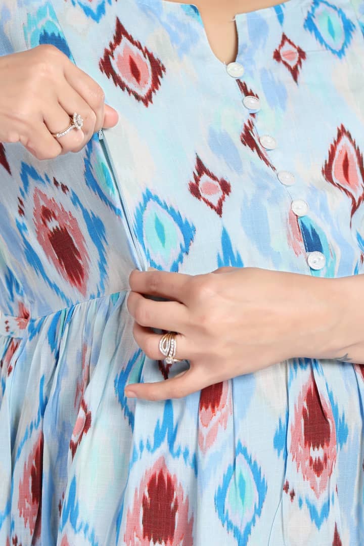 MomsBae Aqua Ikat Linen Maternity Feeding Dress, nursing opening detail