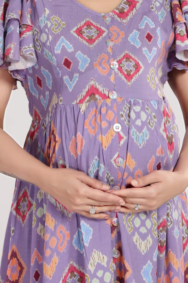 MomsBae Lavender Abstract Linen Ruffle Feeding Dress, neckline and print detail