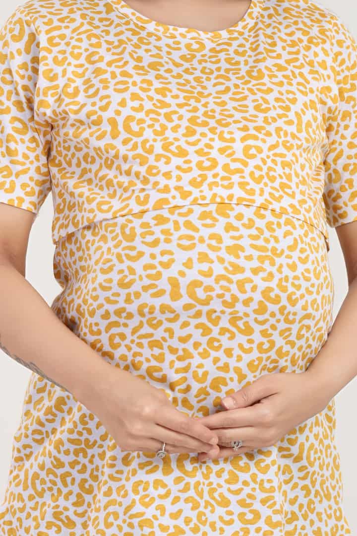 MomsBae Yellow Cheetah Zipless Feeding T Shirt, print detail